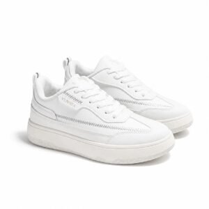 Sneaker Putih