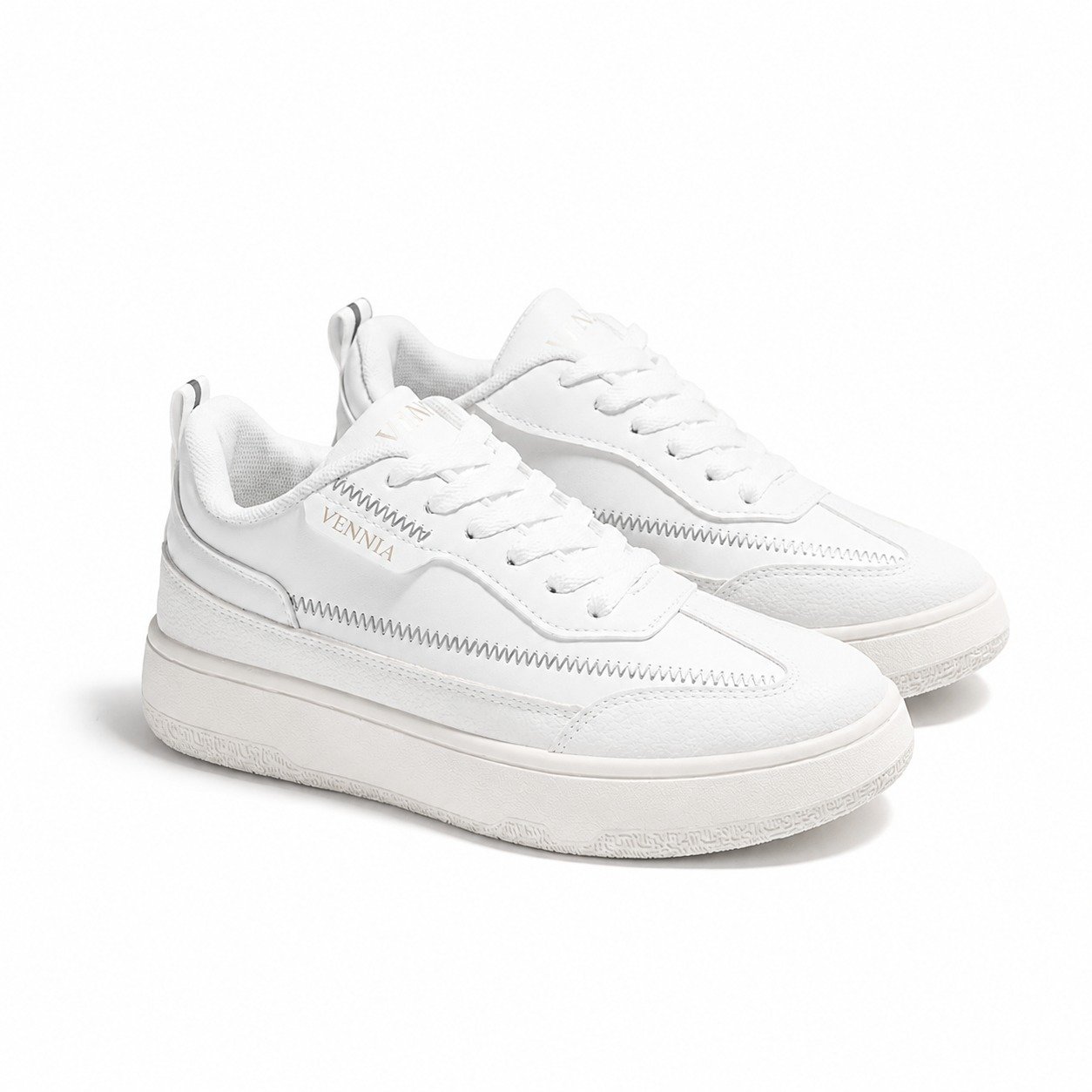 WhatsApp Image 2026-06-05 at 9.11.54 PM Sneaker Putih